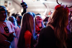 Gross 01.03.2025 grammokarneval 178 dreamcode - visuelles marketing