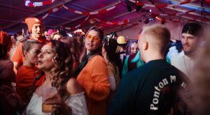 Gross 01.03.2025 grammokarneval 368 dreamcode - visuelles marketing